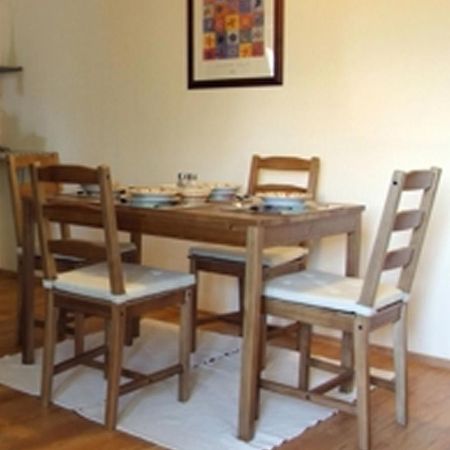 Ilona Apartmanhaz Komarom Luaran gambar