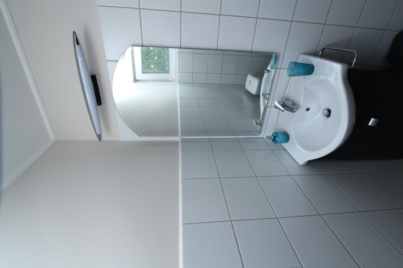 Ilona Apartmanhaz Komarom Luaran gambar